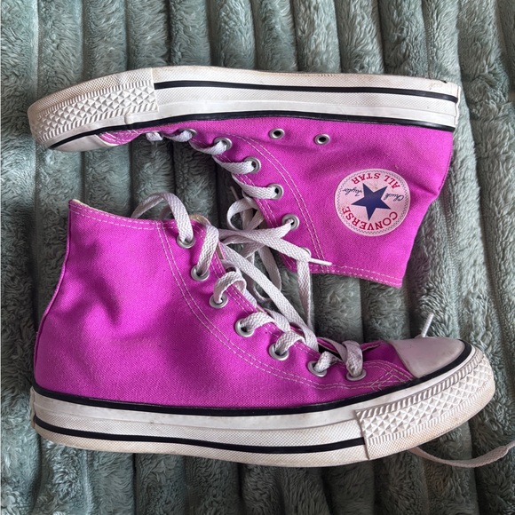 Converse Shoes - Hot Pink Chuck Taylor Converse